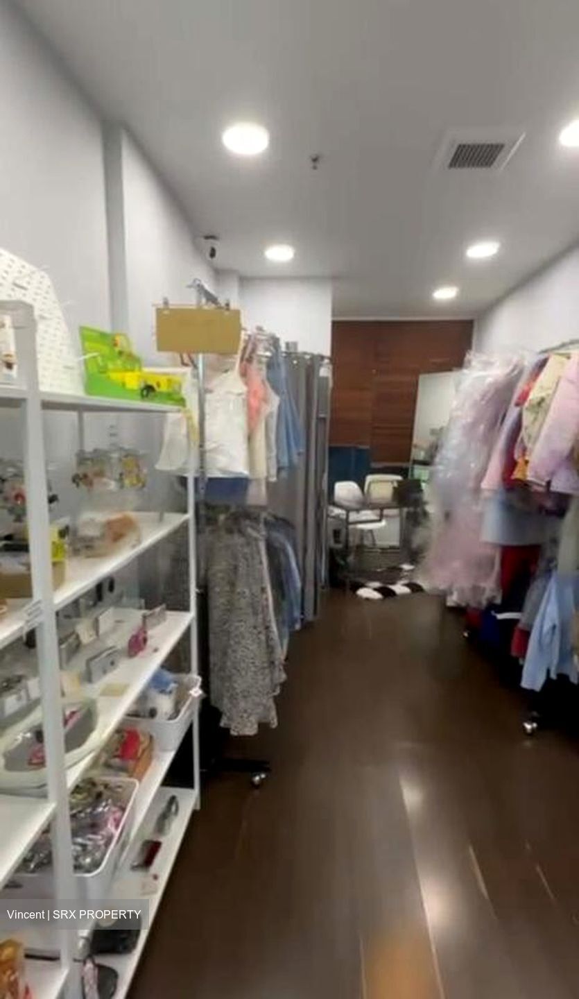 Queensway Tower / Queensway Shopping Centre (D3), Shop House #453040671